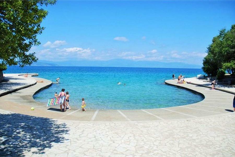 Apartment Villa Vala Малинска Экстерьер фото
