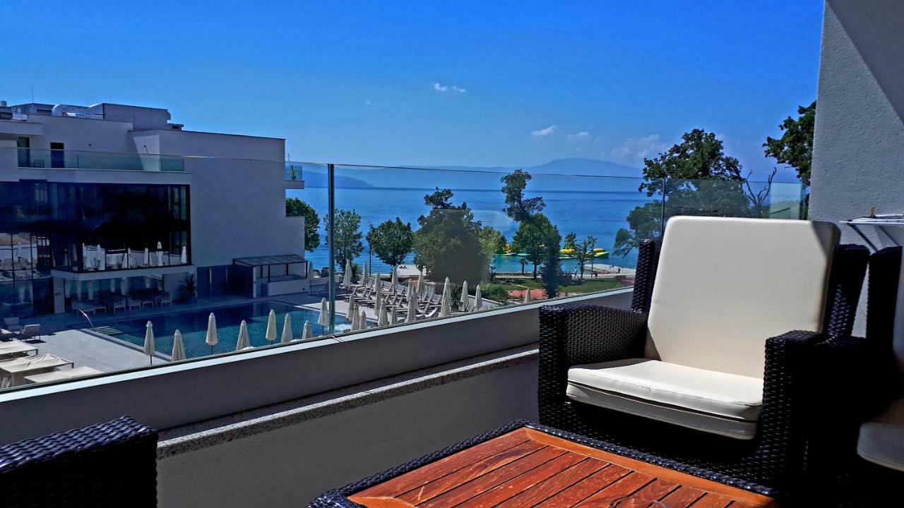 Apartment Villa Vala Малинска Экстерьер фото
