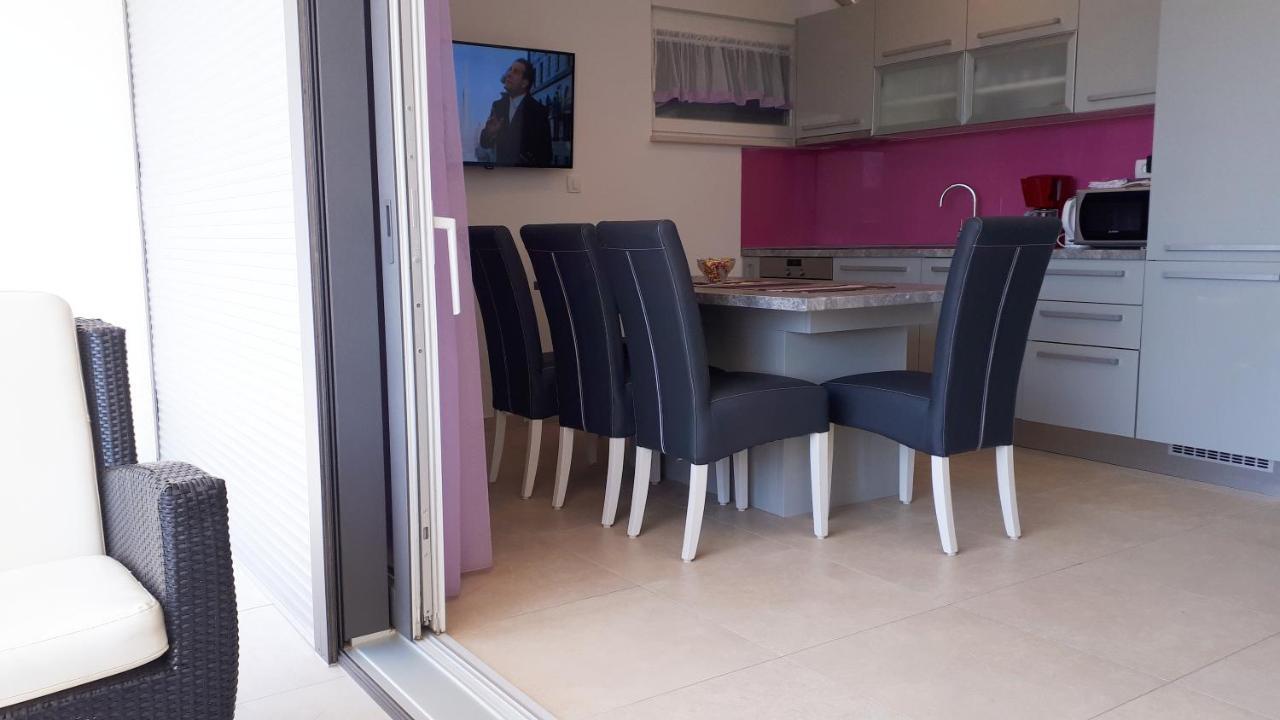 Apartment Villa Vala Малинска Экстерьер фото